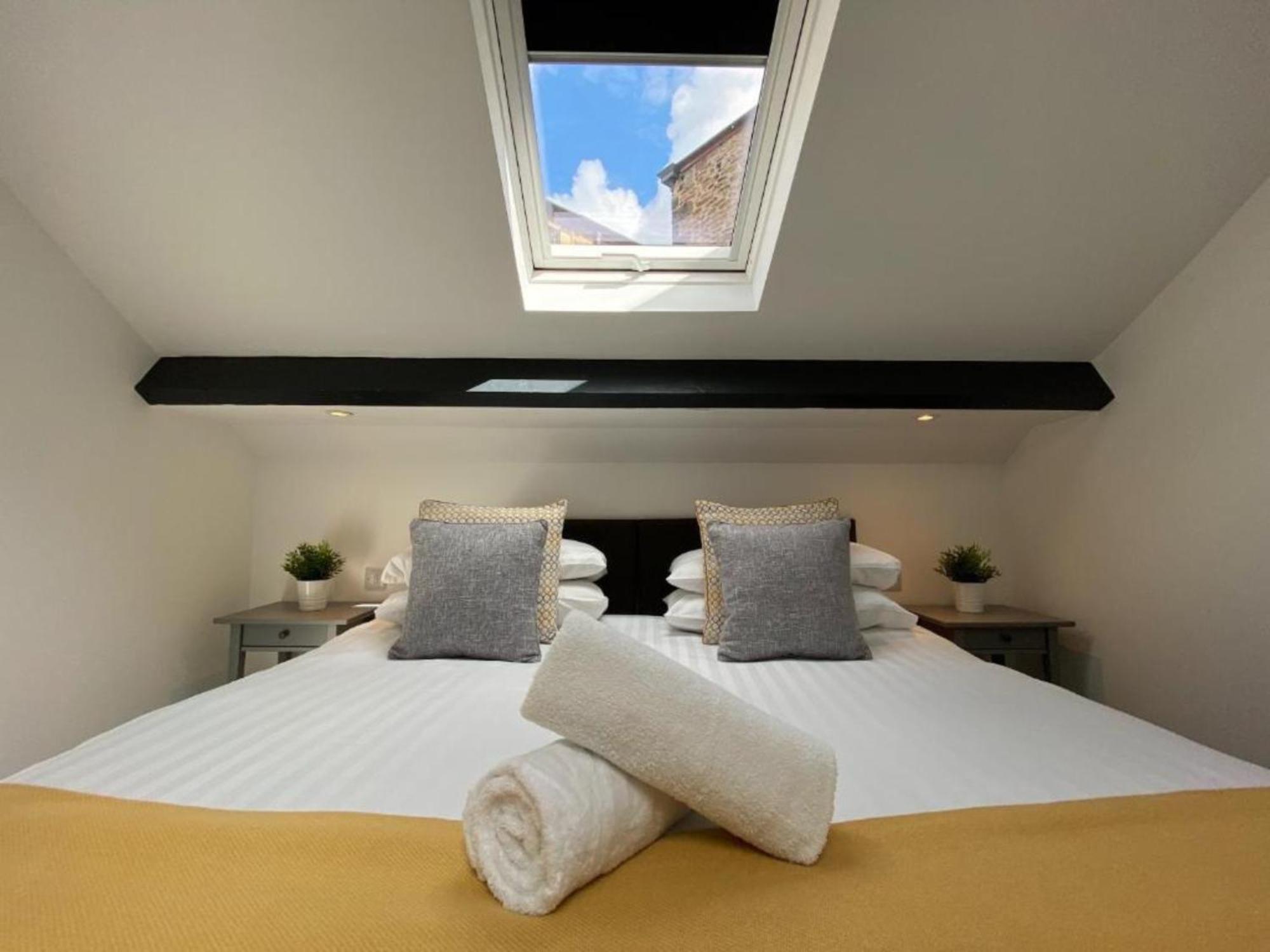King Street Serviced Apartments Ленчестър Екстериор снимка